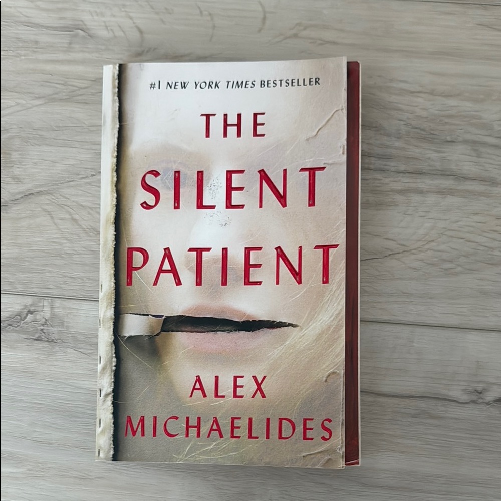 The Silent Patient by Alex Michaelides - Red and White Cover
